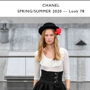 CHANEL Black top. Spring/Summer 2020 Look 78 - Size 38